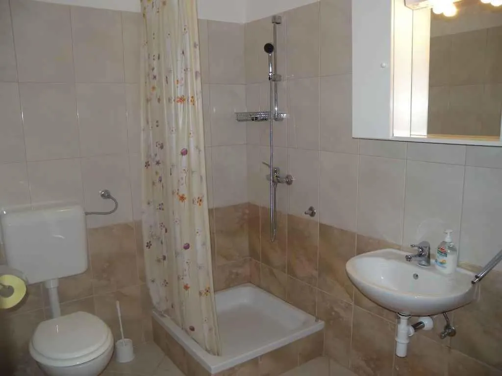 Apartman Studio Rovanjska/Paklenica Riviera 6794