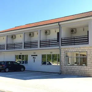 3* Bed & Breakfast & Pansion Odmor